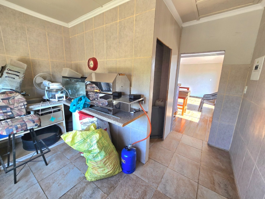 5 Bedroom Property for Sale in Bethlehem Rural Free State